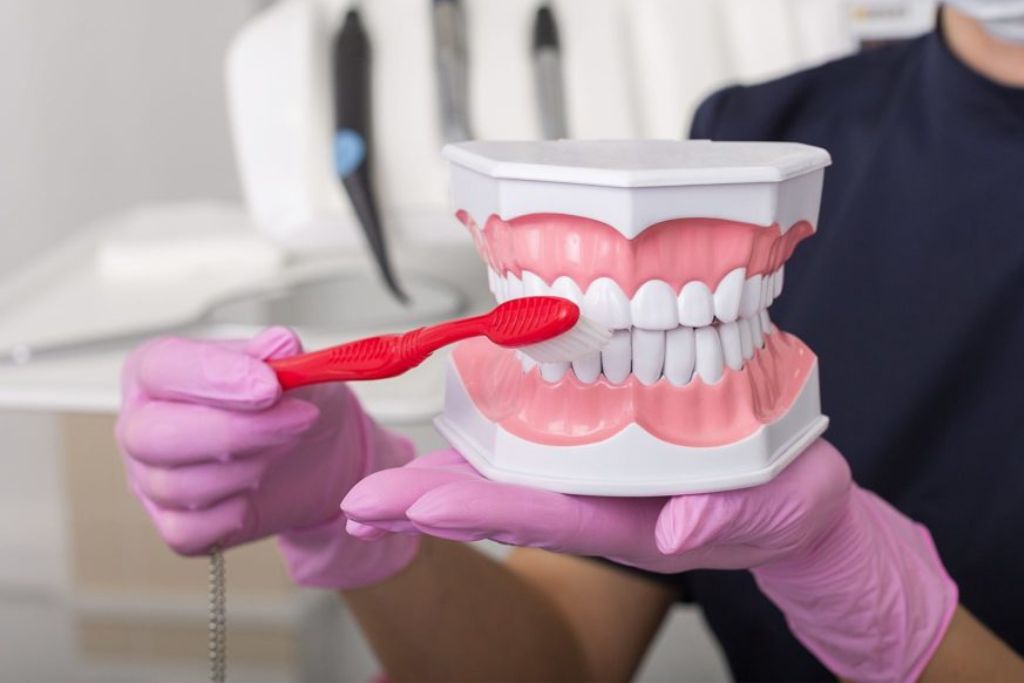 Odontología Conservadora en Beniel | De la Torre Clínica Dental